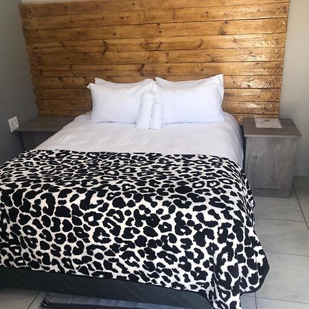 The Nest Overnight And Accommodation Usakos Extérieur photo