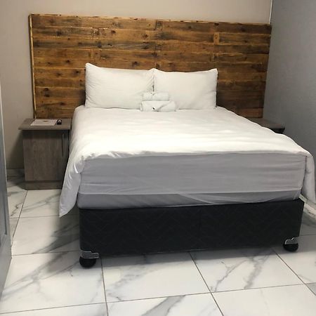 The Nest Overnight And Accommodation Usakos Extérieur photo