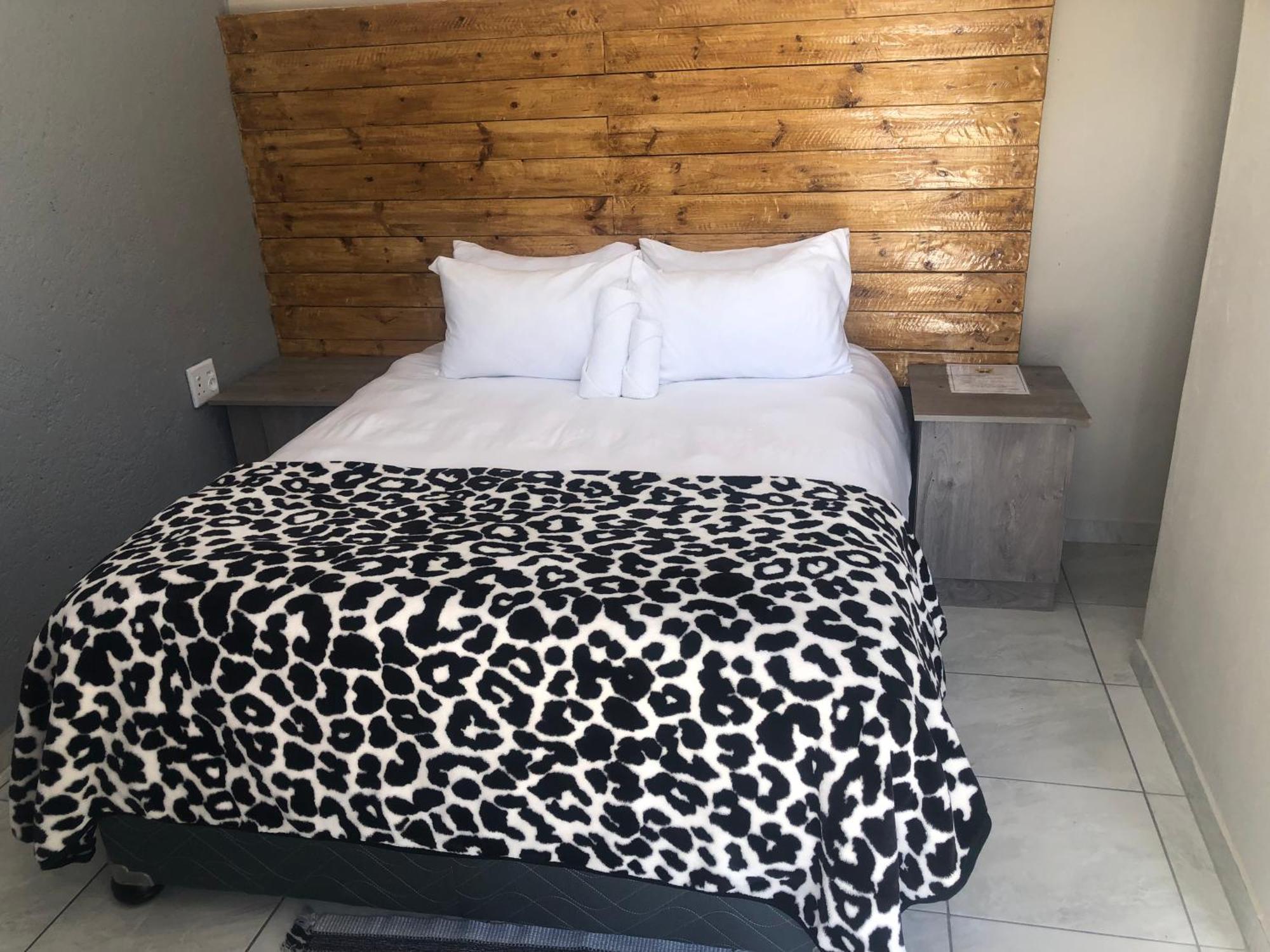 The Nest Overnight And Accommodation Usakos Extérieur photo